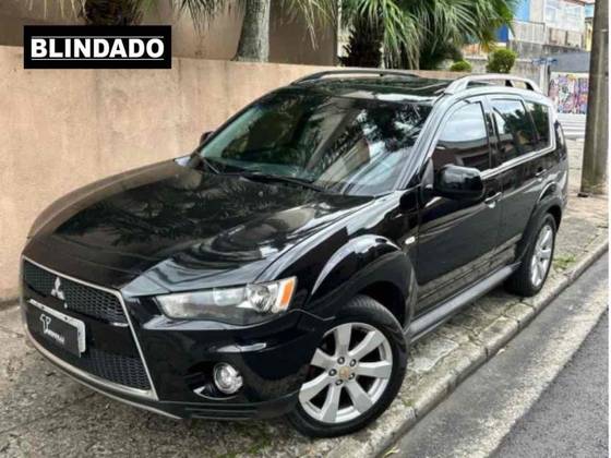 MITSUBISHI OUTLANDER 3.0 GT 4X4 V6 24V GASOLINA 4P AUTOMÁTICO MITSUBISHI OUTLANDER 3.0 GT 4X4 V6 24V GASOLINA 4P AUTOMÁTICO